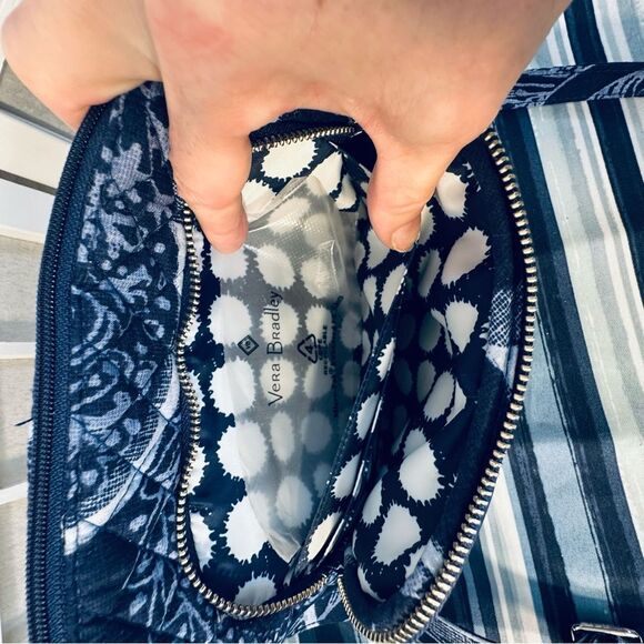 Vera Bradley Crossbody Handbag - Picture 14 of 14